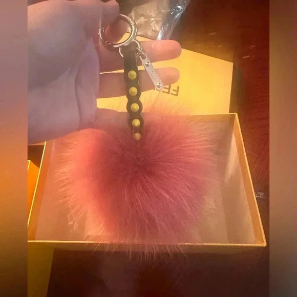 AUTHENTIC FENDI PINK  CHARM - Picture 2 of 4